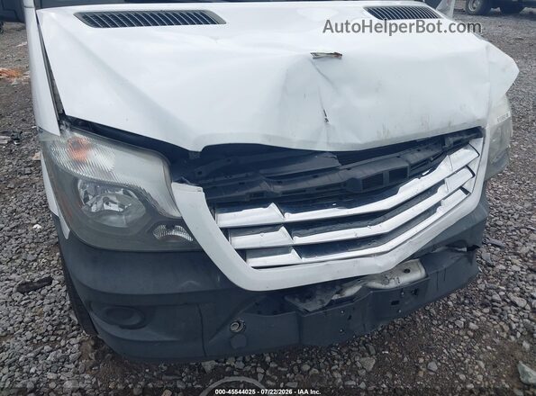 WDYPE8CD7HP574566 2017 FREIGHTLINER SPRINTER 2500 White 