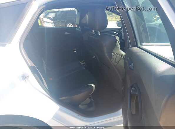 WF0DP3TH5G4117282 2016 FORD FOCUS White Vista de la etiqueta del VIN