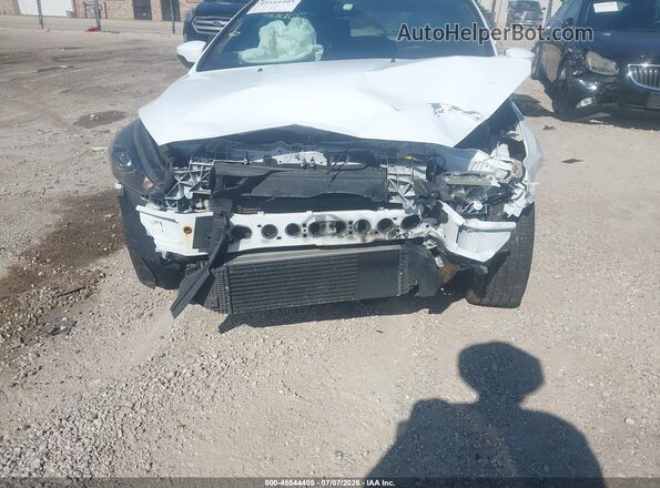 WF0DP3TH5G4117282 2016 FORD FOCUS White Vista frontal