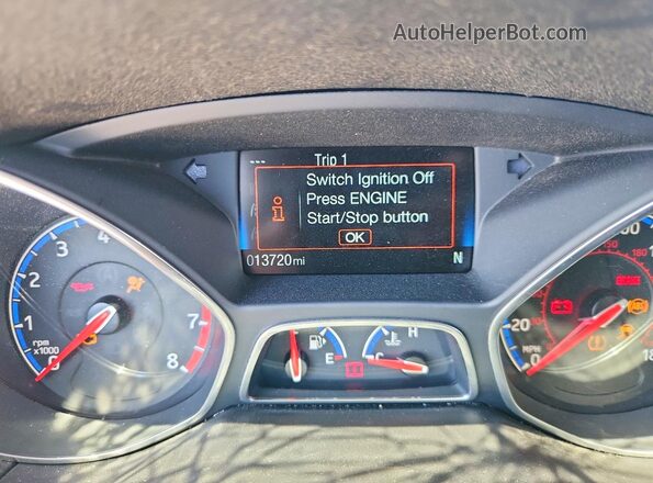 WF0DP3TH6J4126676 2018 FORD FOCUS Синий Вид щитка приборов