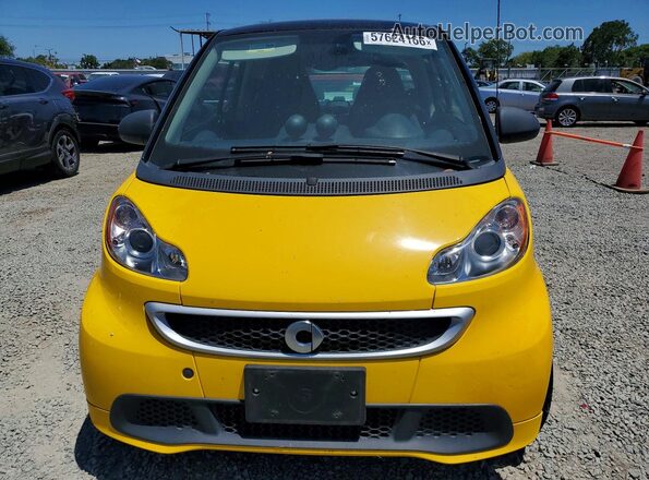 WMEEJ9AAXGK843380 2016 SMART FORTWO Желтый Вид спереди