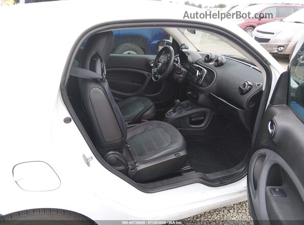 WMEFJ5DA3GK049295 2016 SMART FORTWO Blue Вид салону спереду