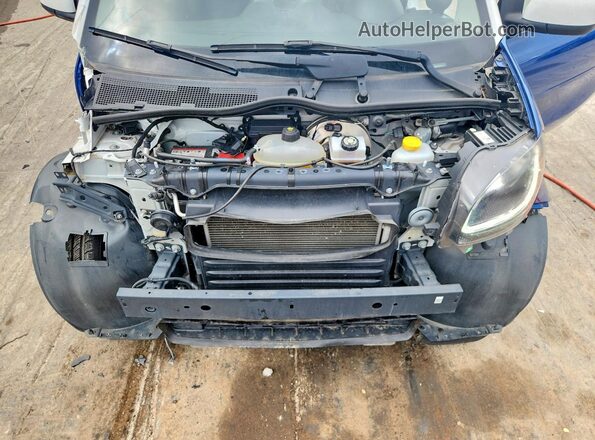 WMEFJ5DA5GK070052 2016 SMART FORTWO White Սալոնի հետևի տեսք