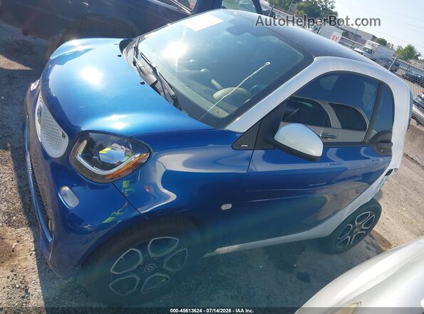 WMEFJ5DA6GK059268 2016 SMART FORTWO Blue სალონის 360-გრადუსიანი ხედი
