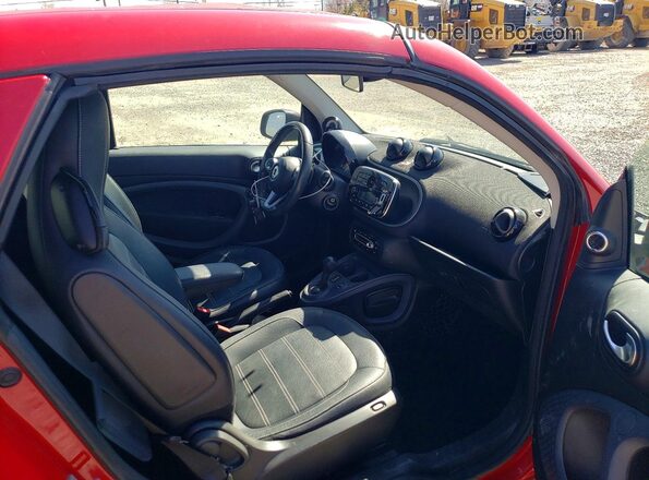 WMEFK5DA5HK150417 2017 SMART FORTWO Two Tone Vista del salpicadero