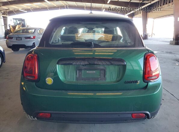WMW13DJ01P2T36690 2023 MINI COOPER Green Հետևի տեսք