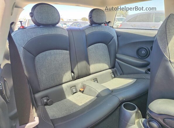 WMW13DJ04P2T37185 2023 MINI COOPER Gray Вид задніх сидінь