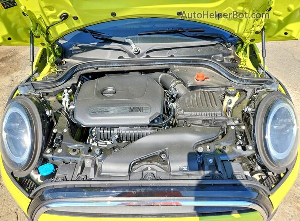 WMW23DL0XN3N29266 2022 MINI COOPER Green Вид задньої частини салону