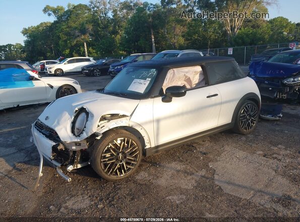 WMW23GD07S2W27379 2025 MINI HARDTOP White Առջևի ձախ երեք քառորդ տեսարան