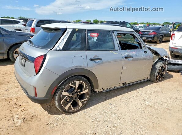 WMW43GD01T2Y23201 2026 MINI COOPER Silver უკანა მარჯვენა