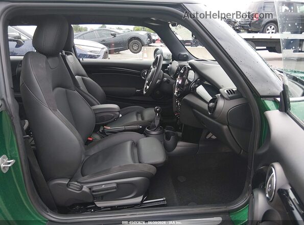 WMW53DH08R2V07915 2024 MINI HARDTOP Green Vista interior delantera