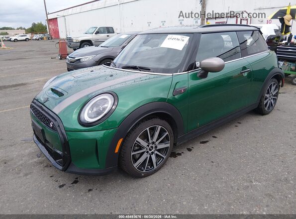 WMW53DH08R2V07915 2024 MINI HARDTOP Green Vista tres cuartos delantera izquierda