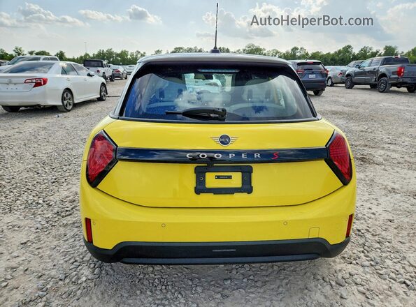 WMW53GD07S2X13854 2025 MINI COOPER Yellow Widok z tyłu
