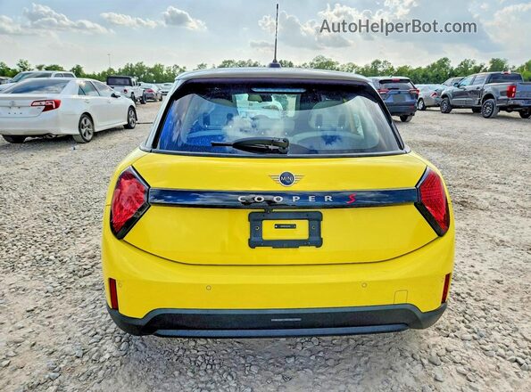 WMW53GD07S2X13854 2025 MINI COOPER Yellow Widok wnętrza z przodu