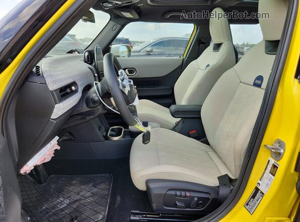 WMW53GD07S2X13854 2025 MINI COOPER Yellow Widok deski rozdzielczej