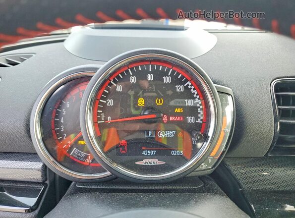 WMWJZ9C06L2N06108 2020 MINI COOPER Silver ხელსაწყოთა პანელის ხედი