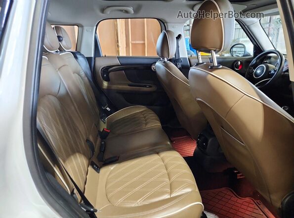 WMWLN9C50K2E51608 2019 MINI COOPER White Vista de los asientos traseros