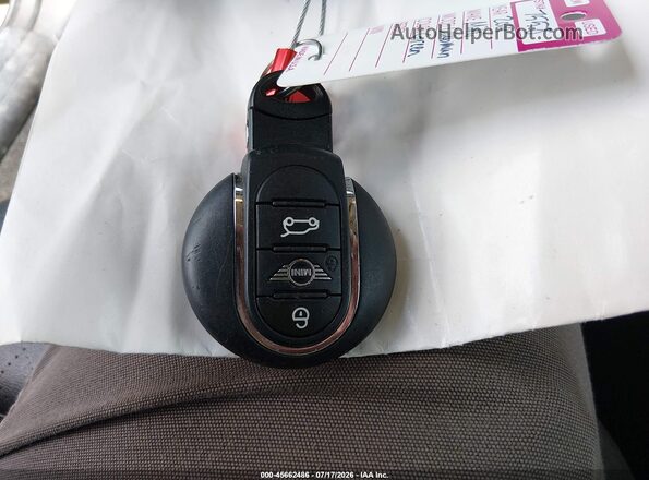 WMWLN9C50K2H59829 2019 MINI CLUBMAN Зеленый Вид панели приборов