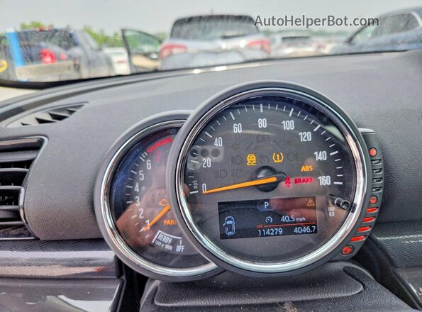WMWLU1C30H2F28943 2017 MINI COOPER Silver Instrument cluster view