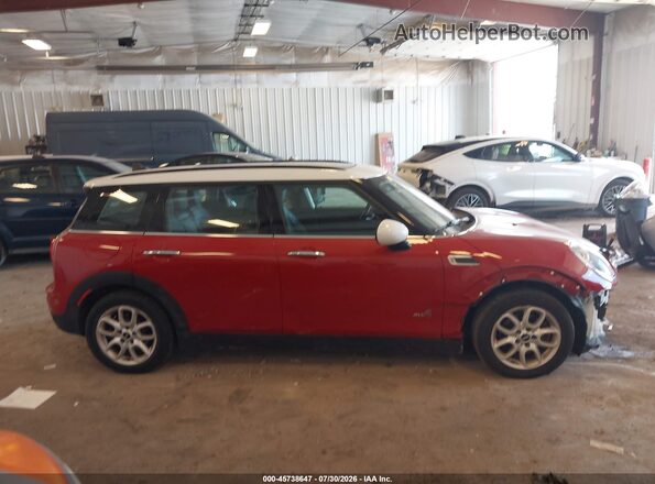 WMWLU1C50H2F28099 2017 MINI CLUBMAN Red Rear interior view