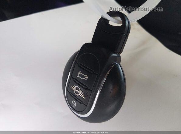 WMWLU1C53H2F27836 2017 MINI CLUBMAN Black Առջևի վահանակի տեսք