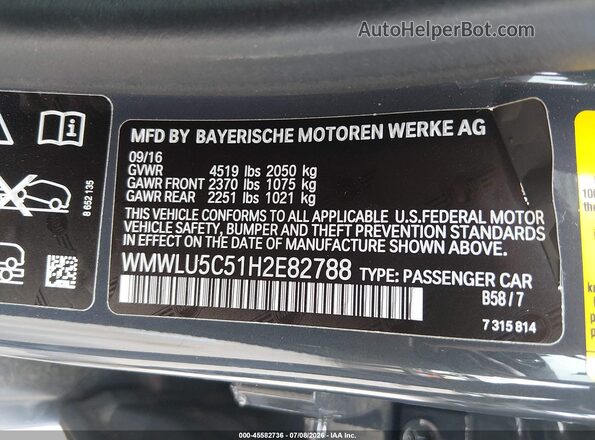 WMWLU5C51H2E82788 2017 MINI CLUBMAN Black Vista del compartimento del motor
