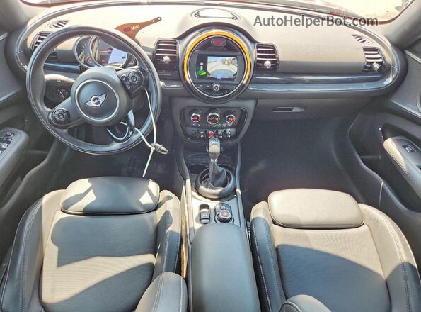 WMWLU5C53J2G03231 2018 MINI COOPER Красный Вид панели приборов