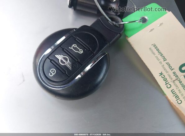 WMWWG9C56J3E38989 2018 MINI CONVERTIBLE Красный Вид панели приборов
