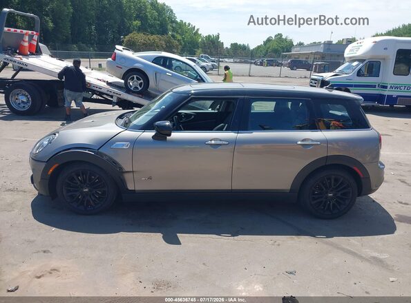 WMWXJ1C01L2L38686 2020 MINI CLUBMAN Silver Սալոնի 360 աստիճան տեսք