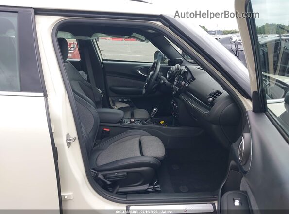 WMWXJ1C07L2M51784 2020 MINI CLUBMAN Cream Front interior view