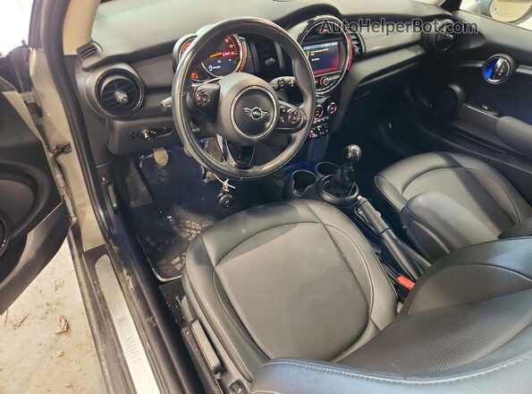 WMWXP5C52K2D72168 2019 MINI COOPER Gray Vista del salpicadero
