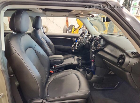WMWXP5C52K2D72168 2019 MINI COOPER Gray Vista de los asientos traseros