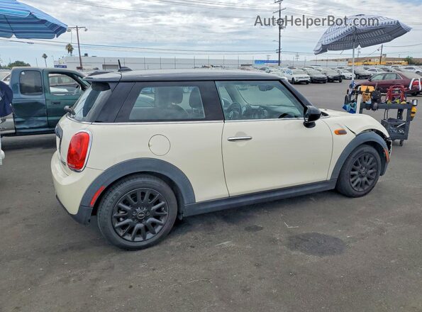 WMWXP5C58H3B77954 2017 MINI COOPER Beige Rear right