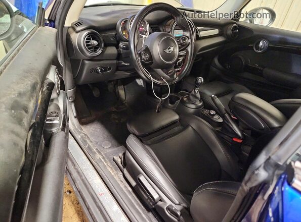 WMWXP7C50K2H60642 2019 MINI COOPER Blue Առջևի վահանակի տեսք