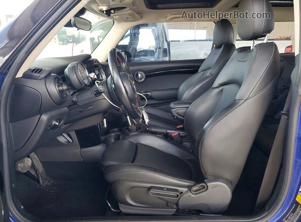 WMWXP7C52K2A50156 2019 MINI COOPER Синий Вид салона спереди