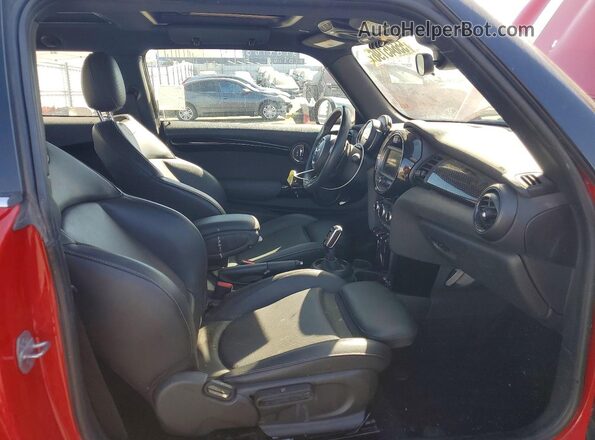 WMWXR5C08L2L67229 2020 MINI COOPER Red უკანა სავარძლების ხედი