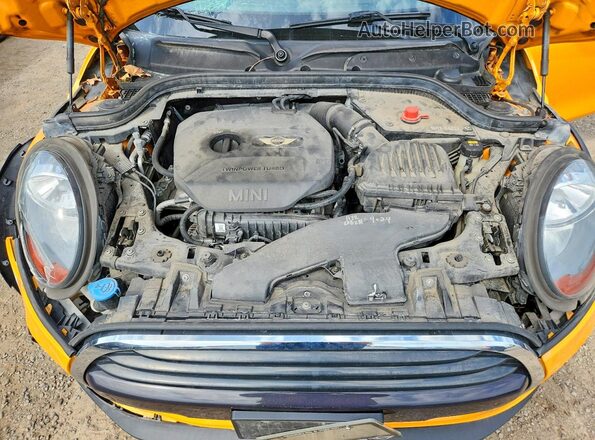 WMWXU1C35H2F78321 2017 MINI COOPER Orange Вид задньої частини салону