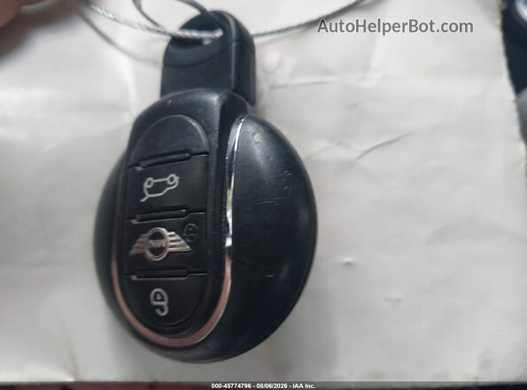 WMWXU1C54G2D09467 2016 MINI HARDTOP Green Dashboard view