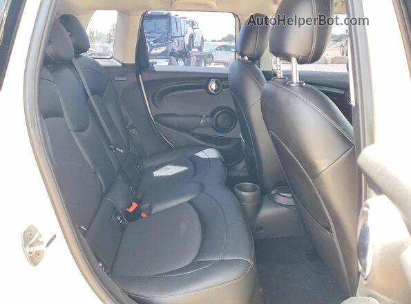 WMWXU1C57G2D12475 2016 MINI COOPER Beige Vista de los asientos traseros