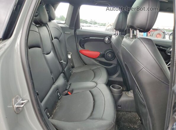 WMWXU3C36H2F49129 2017 MINI COOPER Gray Rear seats view
