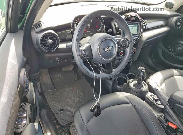 WMWXU7C01M2N62293 2021 MINI COOPER Green Вид панелі приладів