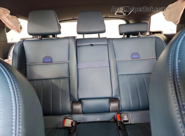 WMZ23GA04S7S18542 2025 MINI COUNTRYMAN Black Vista de los asientos traseros