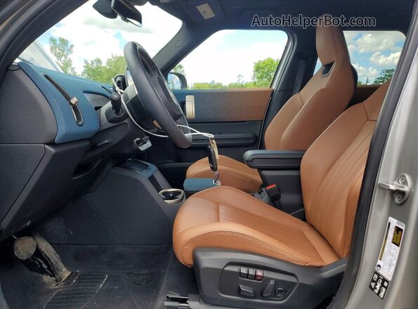 WMZ23GA05S7P78912 2025 MINI COUNTRYMAN Silver Vista interior delantera