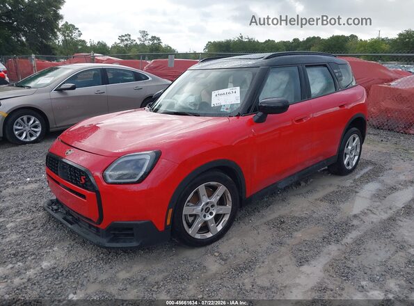 WMZ23GA06T7V31027 2026 MINI COUNTRYMAN Red წინა მარცხენა ხედი სამი მეოთხედიდან