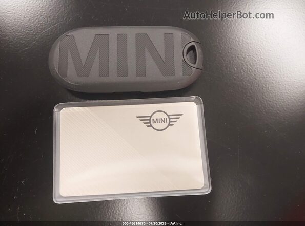 WMZ23GA07S7S16333 2025 MINI COUNTRYMAN White 