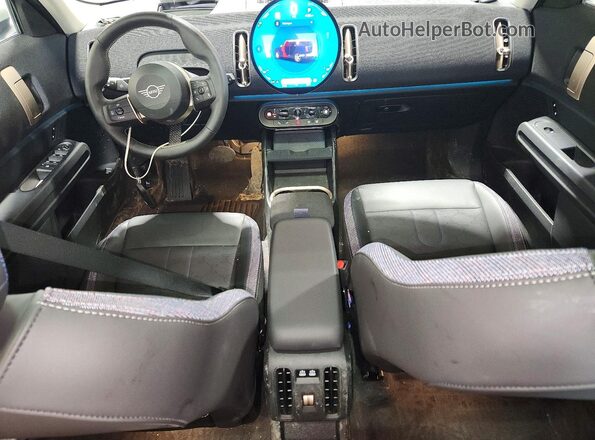 WMZ23GA08S7T57654 2025 MINI COUNTRYMAN Blue Widok deski rozdzielczej