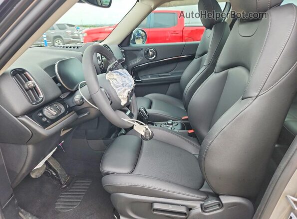 WMZ53BR07R3R37273 2024 MINI COOPER Silver Front interior view