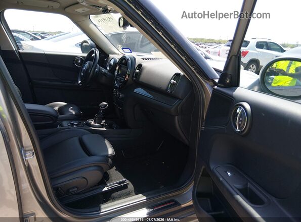 WMZYS7C38H3E06875 2017 MINI COUNTRYMAN Gray Vista interior delantera