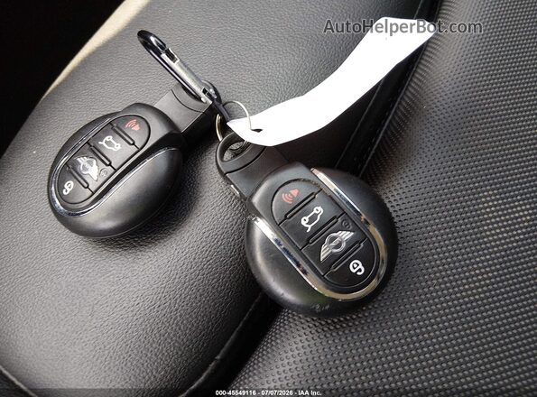 WMZYS7C38H3E06875 2017 MINI COUNTRYMAN Gray Vista del salpicadero