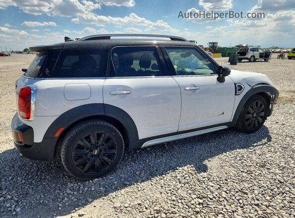 WMZYT5C31H3D81366 2017 MINI COOPER White Rear right